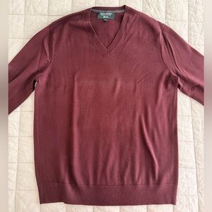 Banana Republic - Size L - Men's Deep Red V-Neck Sweater